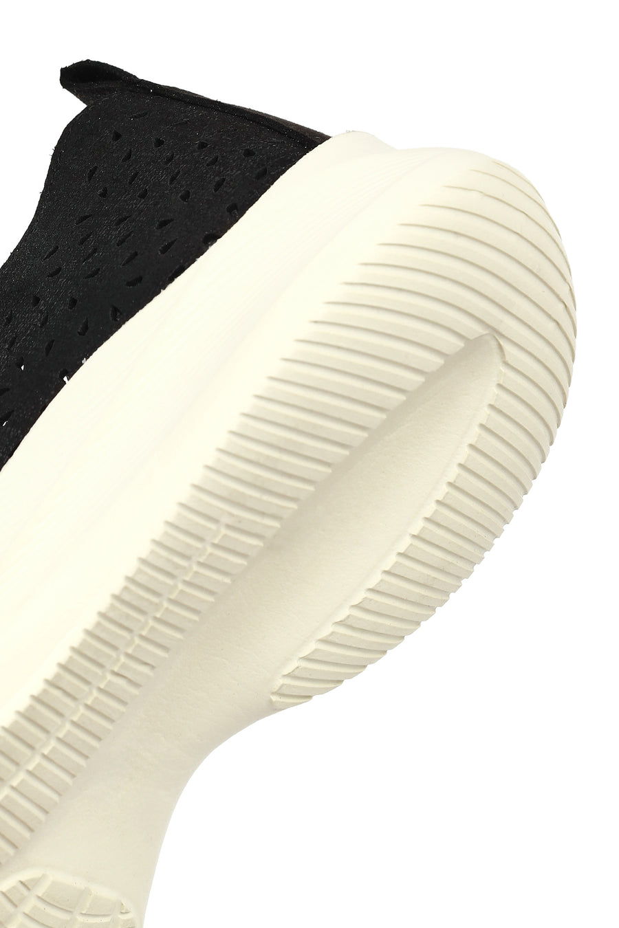 Kadın Siyah Bağcıklı Kalın Tabanlı Desenli Kumaş Comfort Sneaker