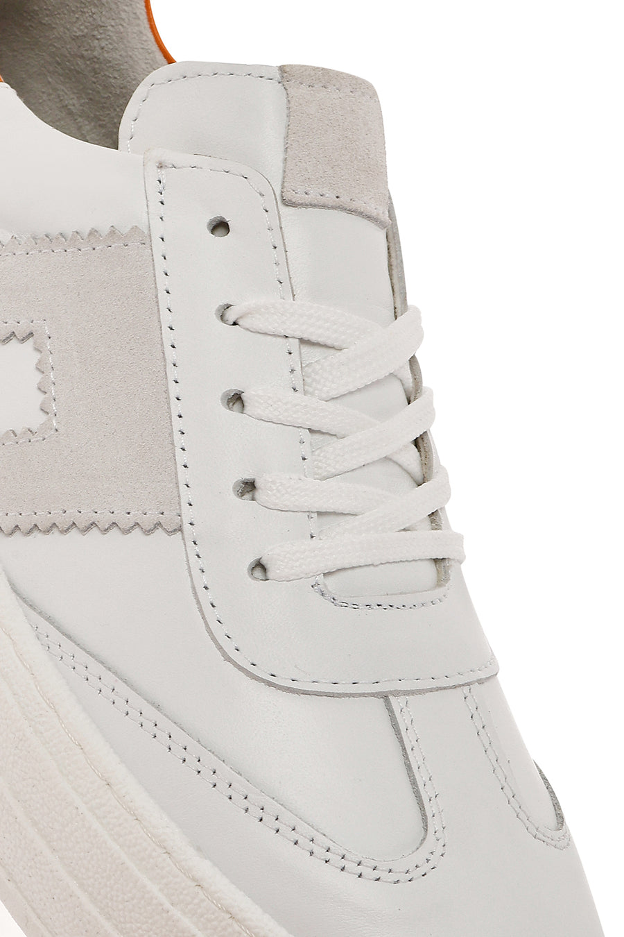 Kadın Beyaz Bağcıklı Kalın Tabanlı Deri Sneaker