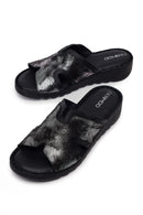 Woman Black Leather Comfort Slipper | Derimod