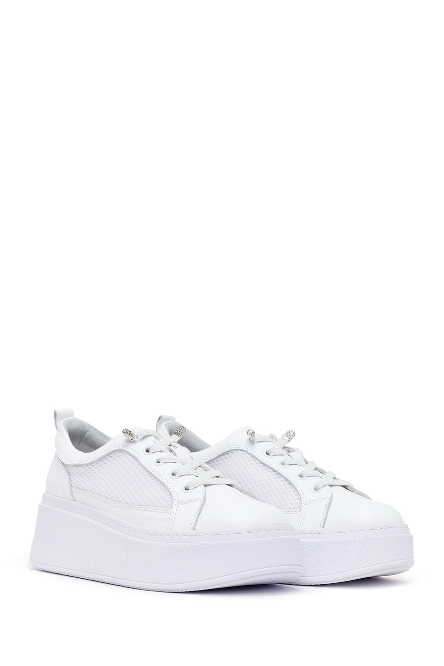 Kadın Beyaz Bağcıklı Kalın Tabanlı Deri Sneaker
