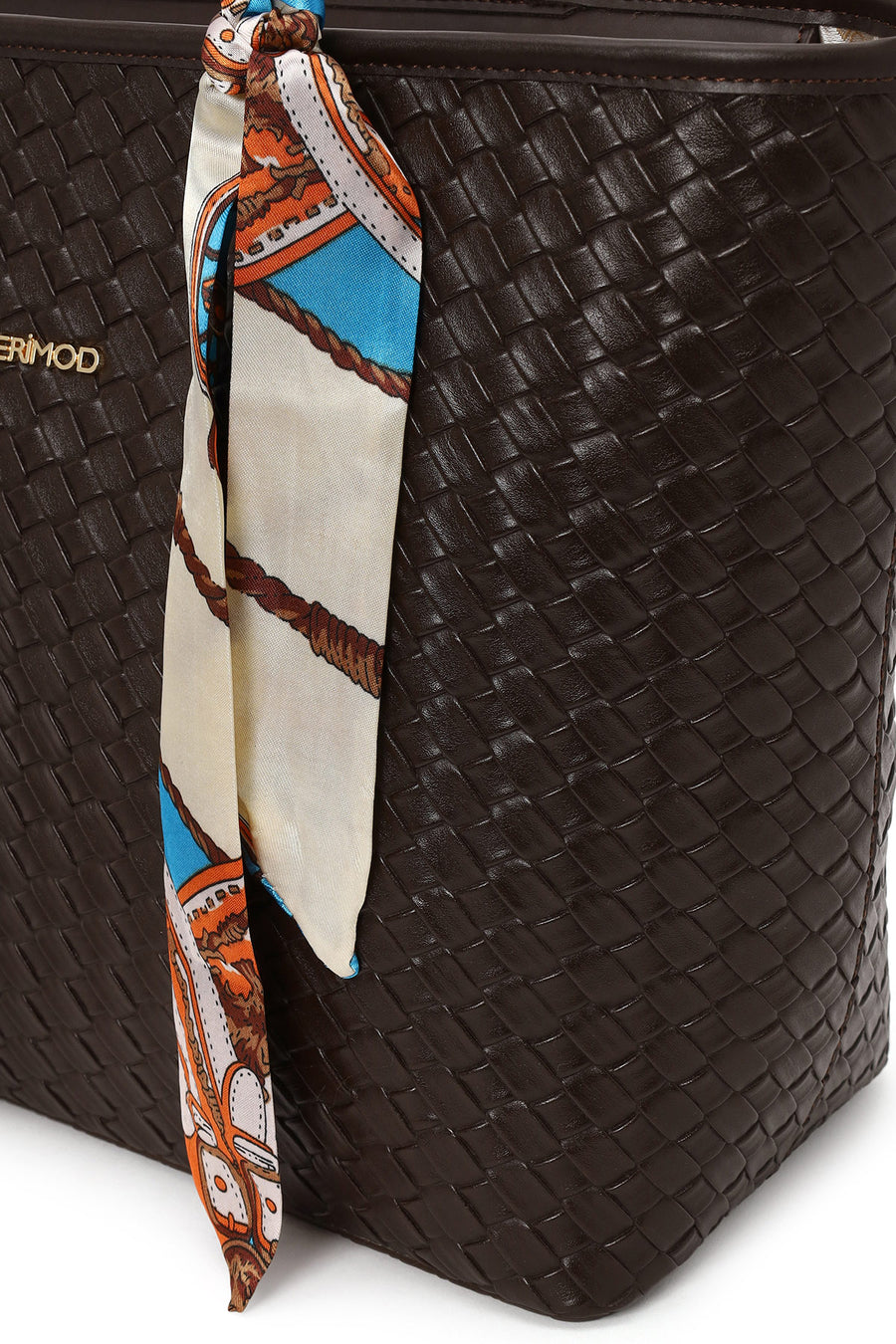 Woman Brown Knitted Shoulder Bag