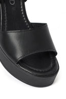 Woman Black Buckled Platform Block-Heel Leather Sandals | Derimod