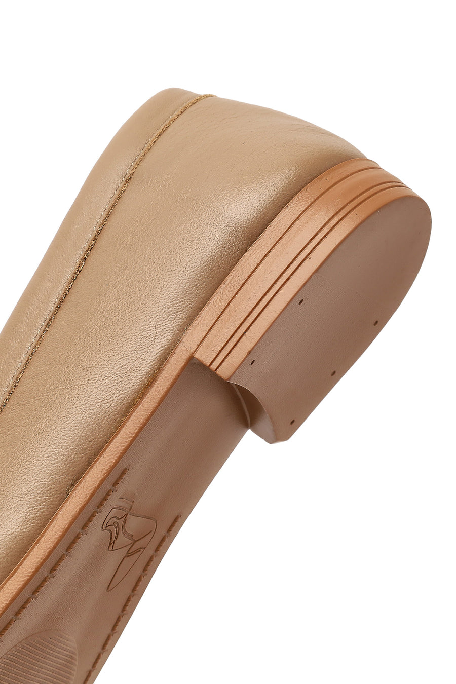 Woman Powder Buckle Detail Leather Masculine Loafer