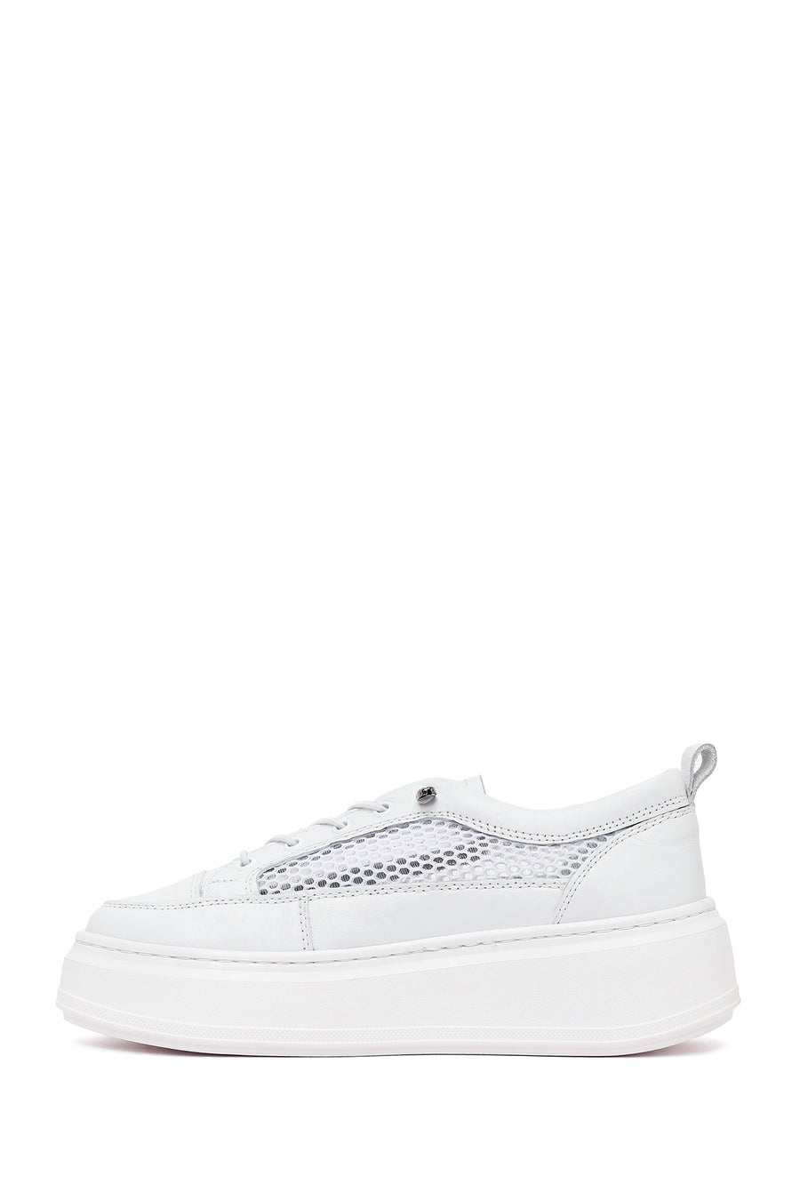 Kadın Beyaz Bağcıklı Kalın Tabanlı Deri Sneaker