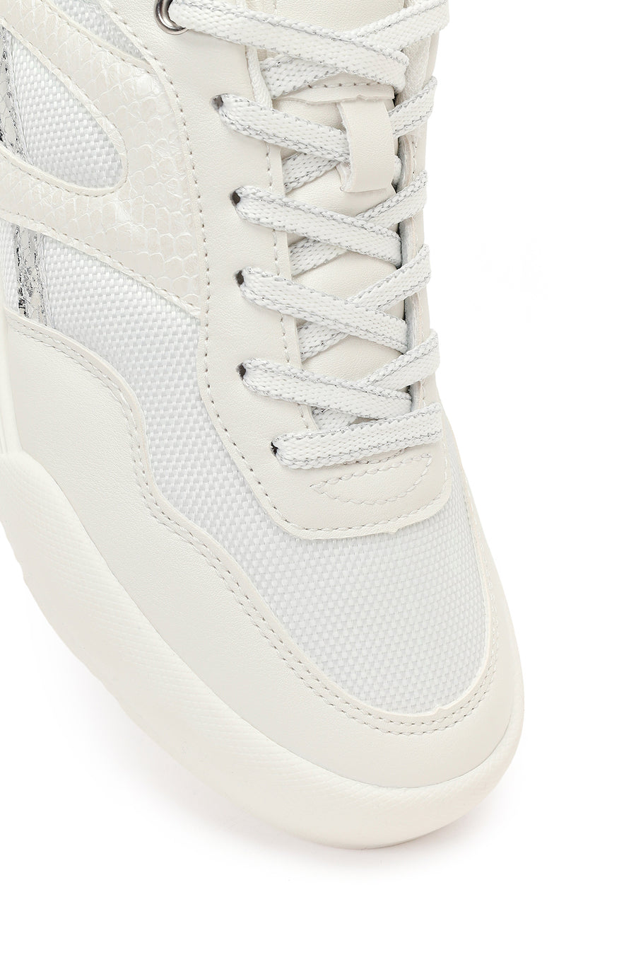 Kadın Beyaz Bağcıklı Sneaker
