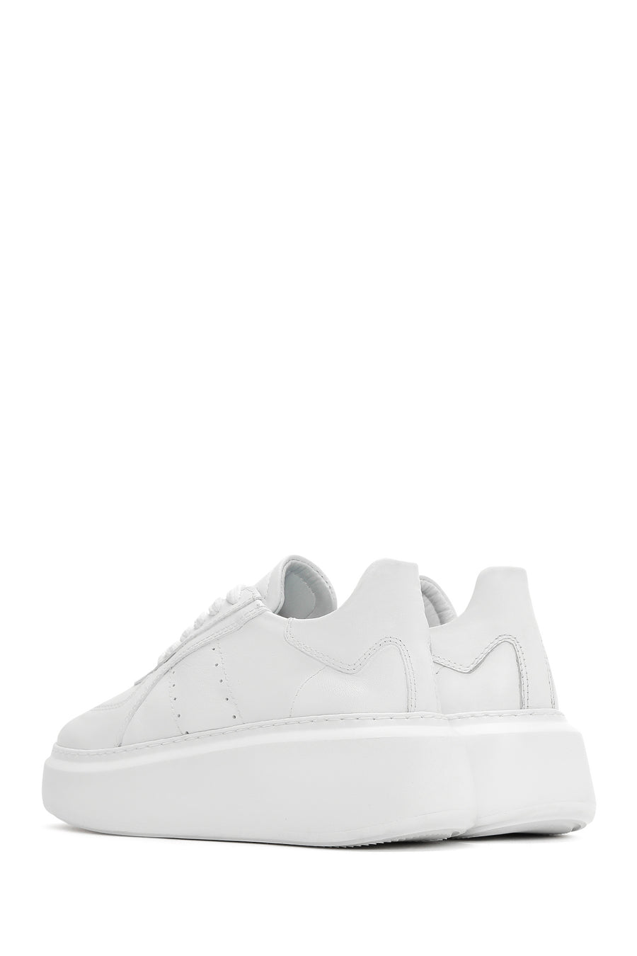 Kadın Beyaz Bağcıklı Kalın Tabanlı Deri Sneaker