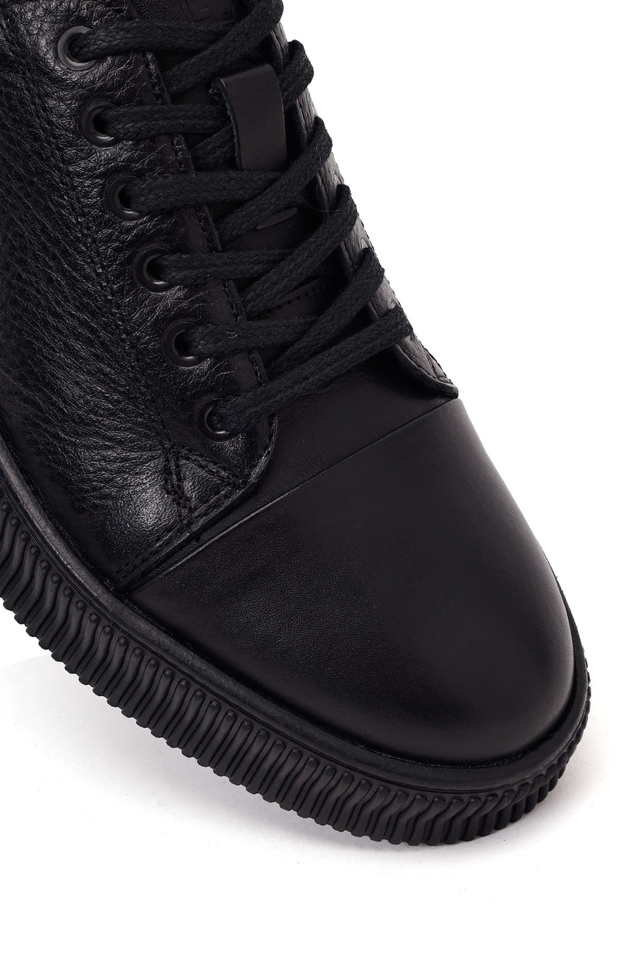 Male Black Lace-up Leather Sneaker