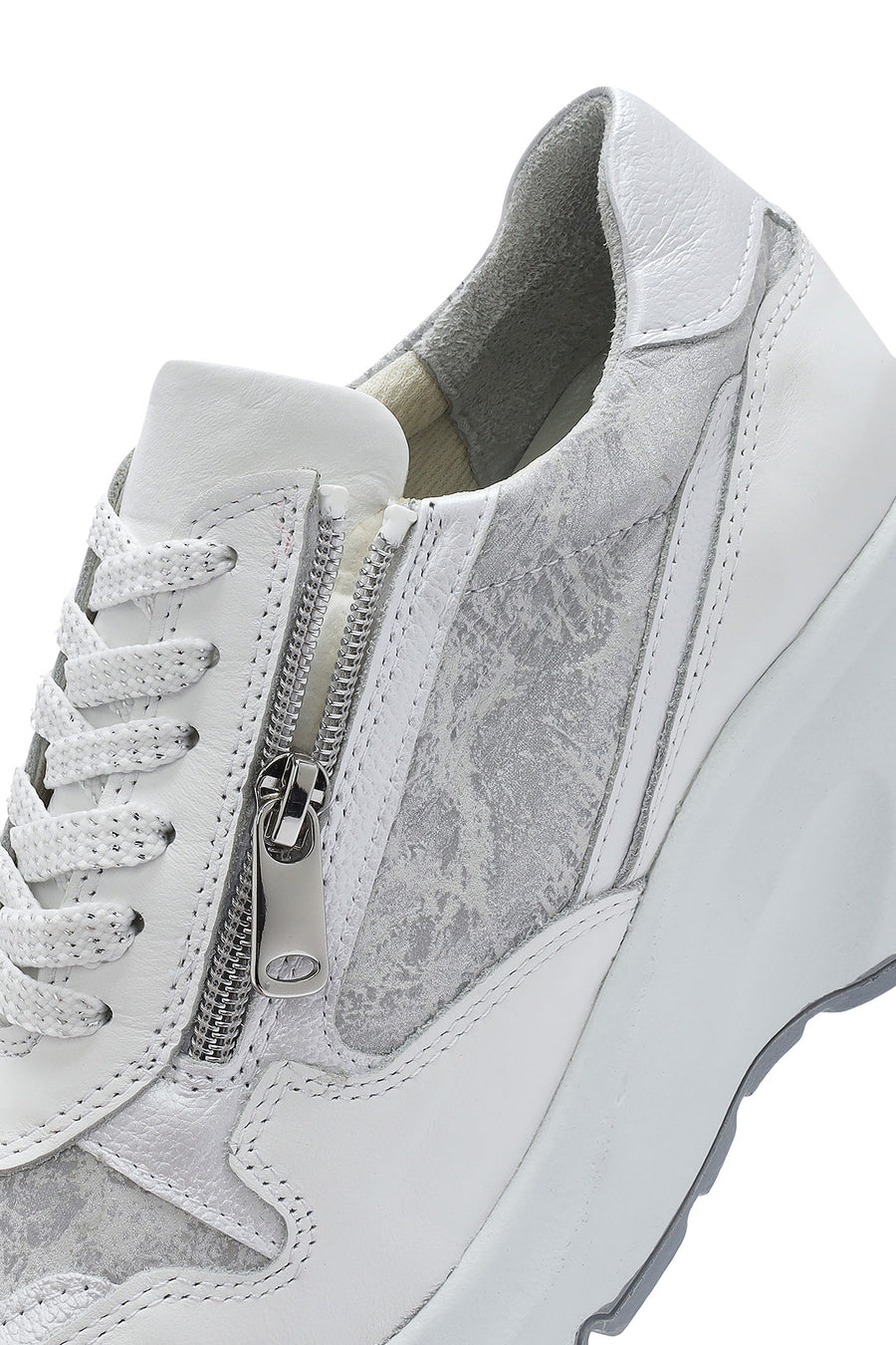 Kadın Beyaz Dolgu Topuklu Bağcıklı Deri Sneaker
