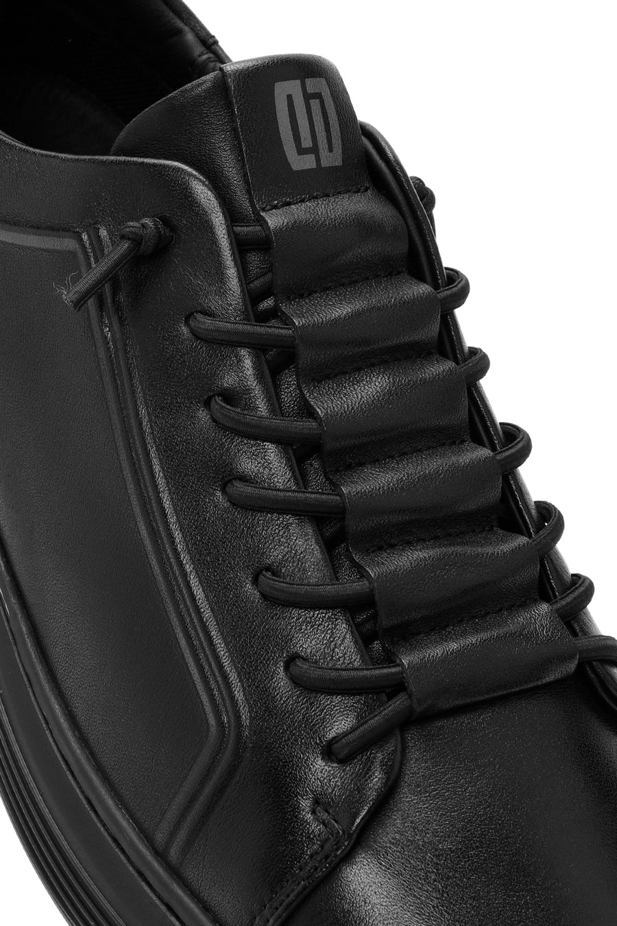 Erkek Siyah Bağcıklı Deri Sneaker