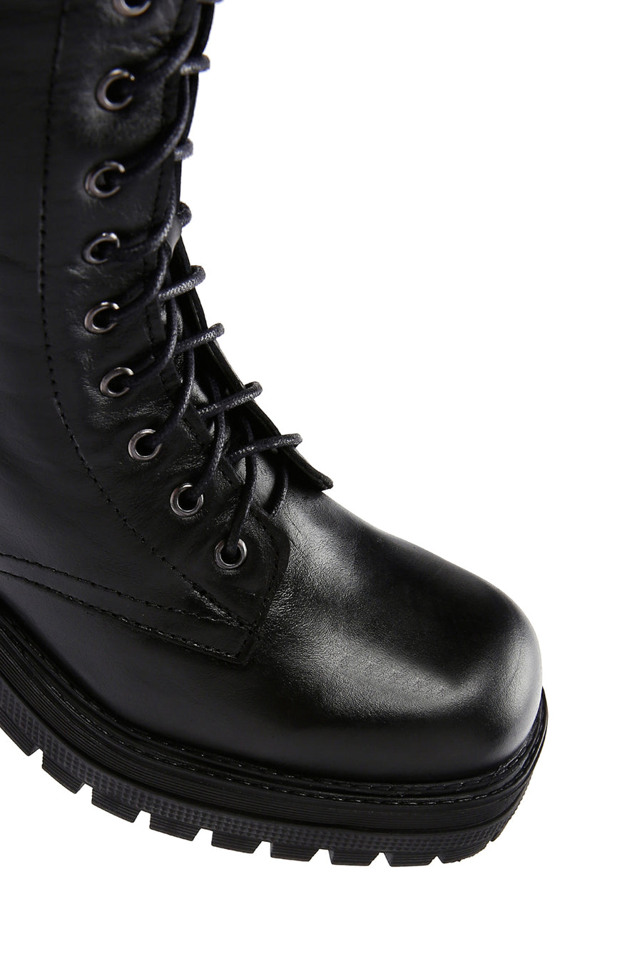 Women's Black Leather Heeled Zippered Boots