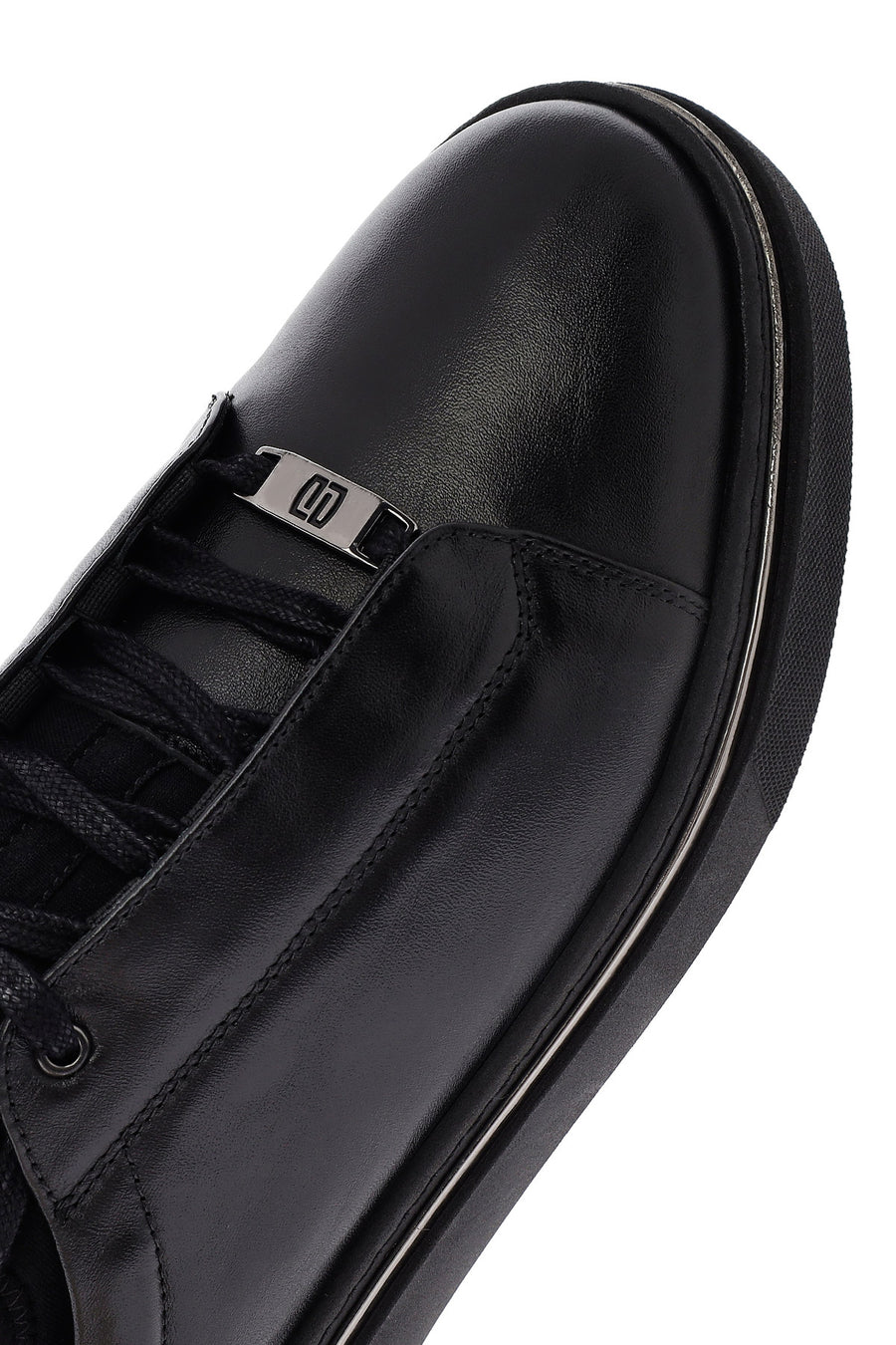 Erkek Siyah Bağcıklı Kalın Tabanlı Deri Sneaker