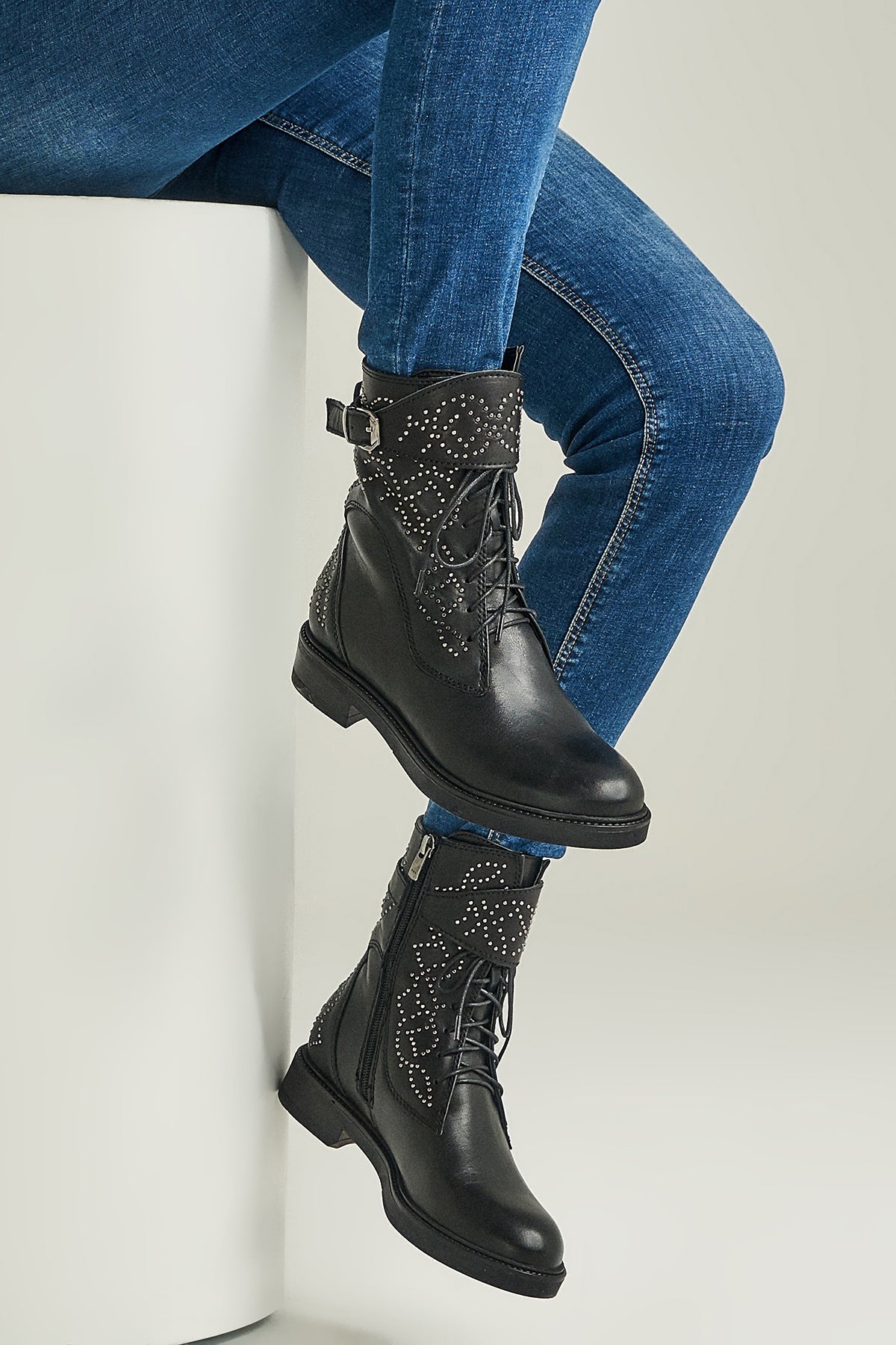 Complete the Look by Purchasing Together!