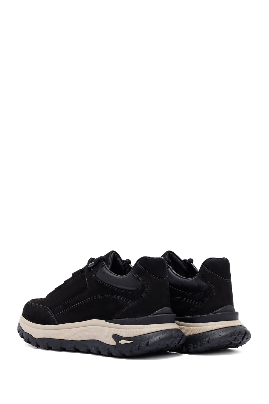 Erkek Siyah Bağcıklı Kalın Tabanlı Nubuk Deri Casual Sneaker