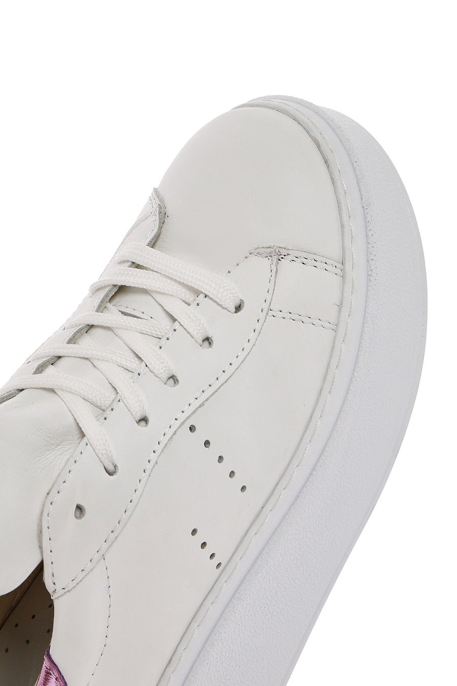 Kadın Beyaz Bağcıklı Kalın Tabanlı Deri Sneaker