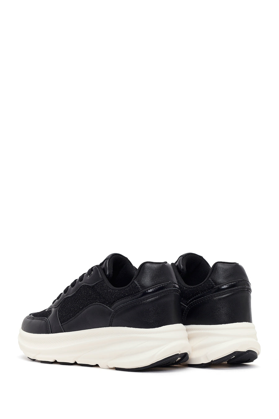 Kadın Siyah Bağcıklı Kalın Tabanlı Sneaker