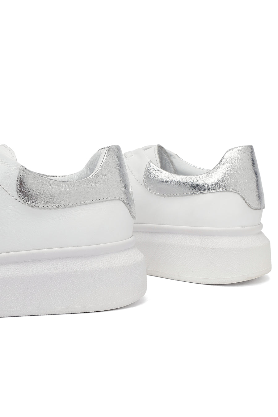 Woman White Laced Thick Sole Leather Sneakers