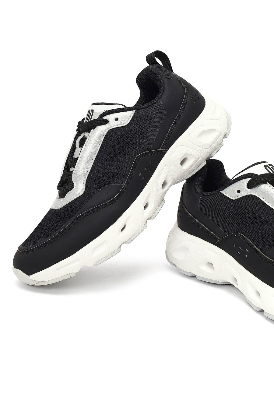 Derimod Studio Kadın Siyah Bağcıklı Kalın Tabanlı Sneaker