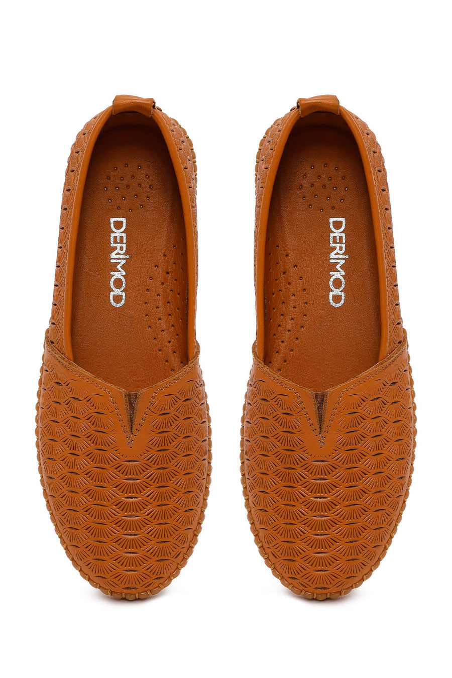 Woman Tan Leather Comfort Loafer