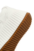 Kadın Beyaz Kalın Tabanlı Bağcıklı Sneaker | Derimod