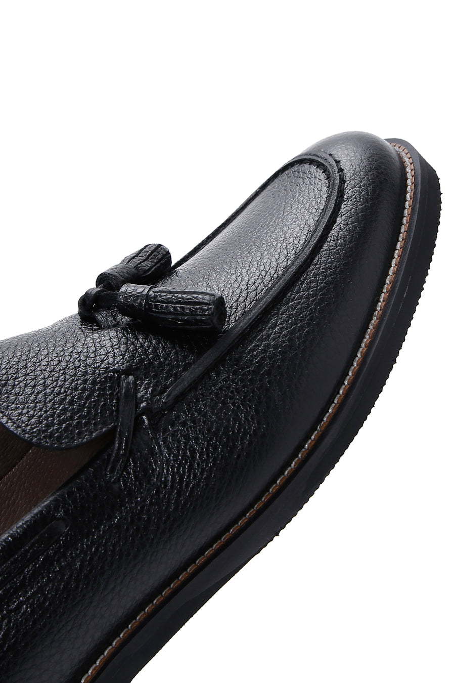 Men's Black Leather Tasseled Casual Loafer