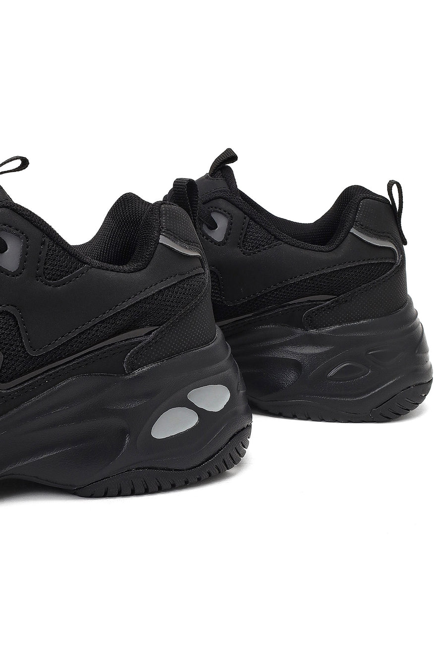 Kadın Siyah Bağcıklı Kalın Tabanlı Sneaker