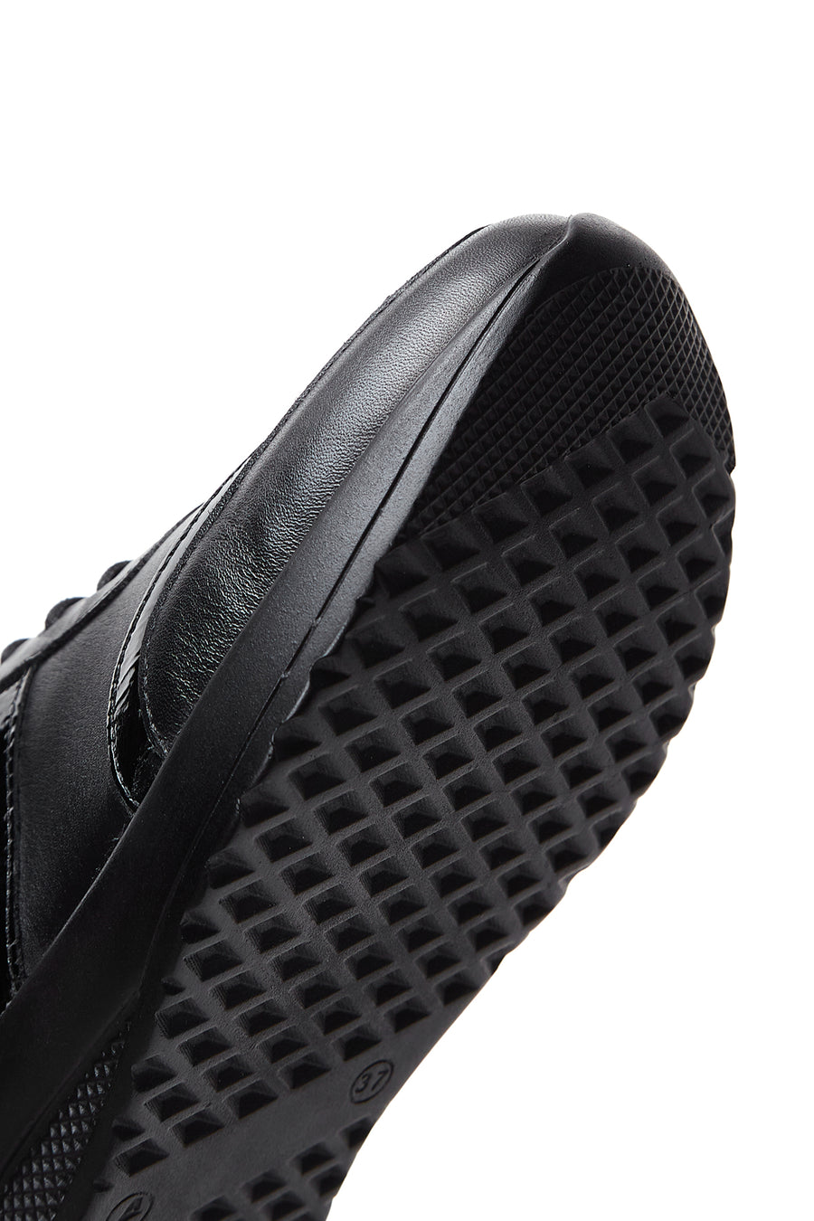 Women's Black Leather Sneaker