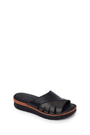 Woman Black Leather Comfort Slipper | Derimod
