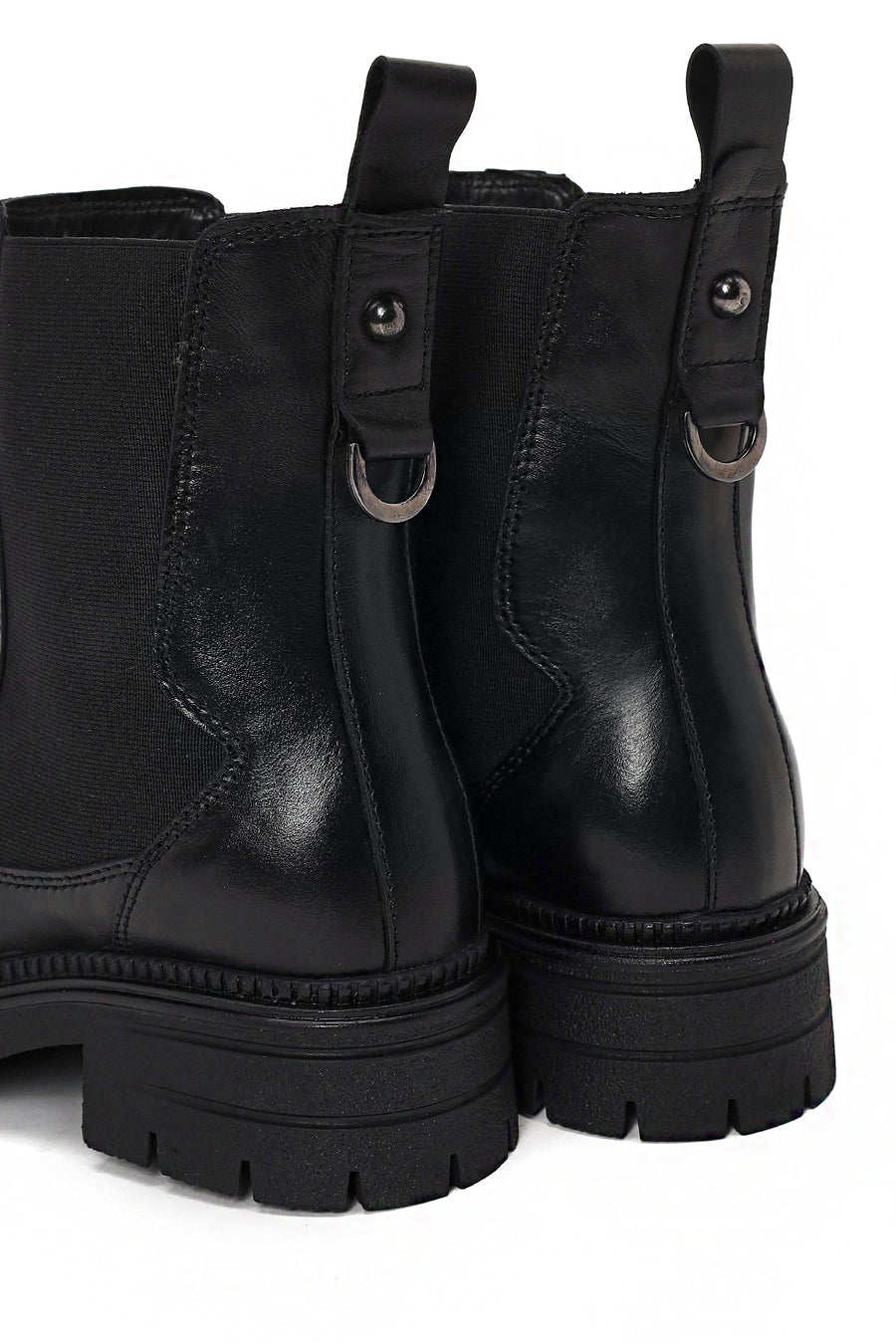 Woman Black Thick-Soled Leather Chelsea Boots
