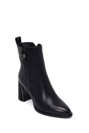 Woman Black Zip Closure Thick-Heeled Leather Boots | Derimod