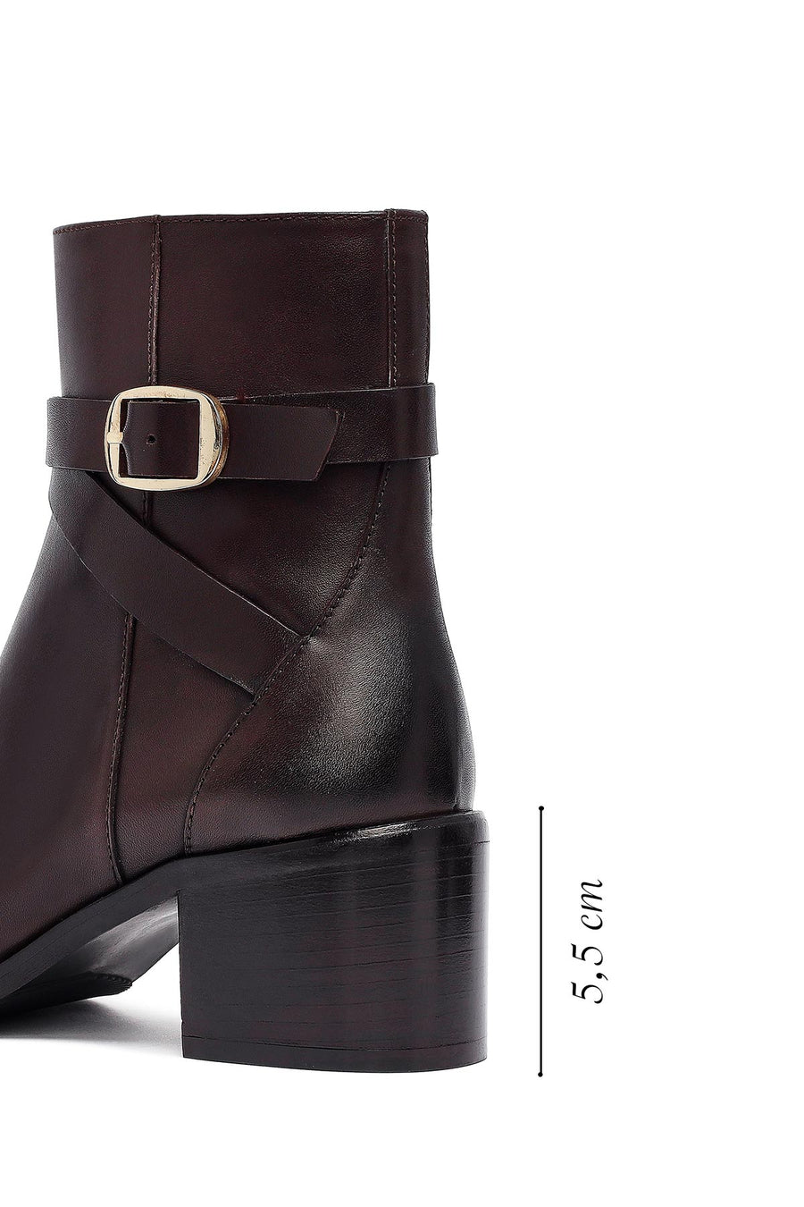 Woman Brown Zip Closure Chunky Heeled Leather Boots
