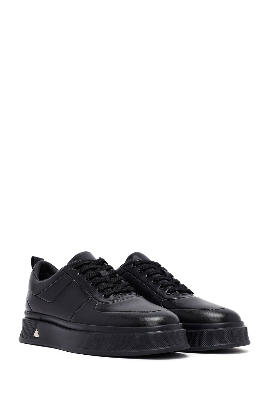 Erkek Siyah Bağcıklı Kalın Tabanlı Deri Sneaker