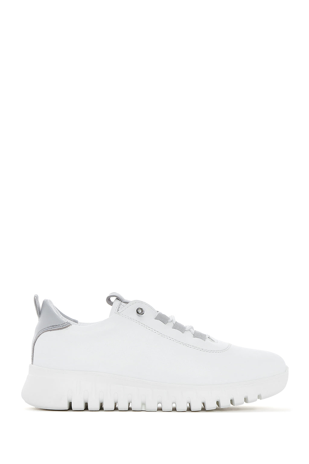 Kadın Beyaz Bağcıklı Deri Sneaker