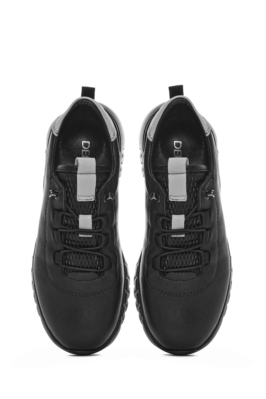 Kadın Siyah Bağcıklı Deri Sneaker