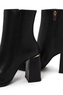 Woman Black Zip Closure Thick-Heeled Leather Boots | Derimod