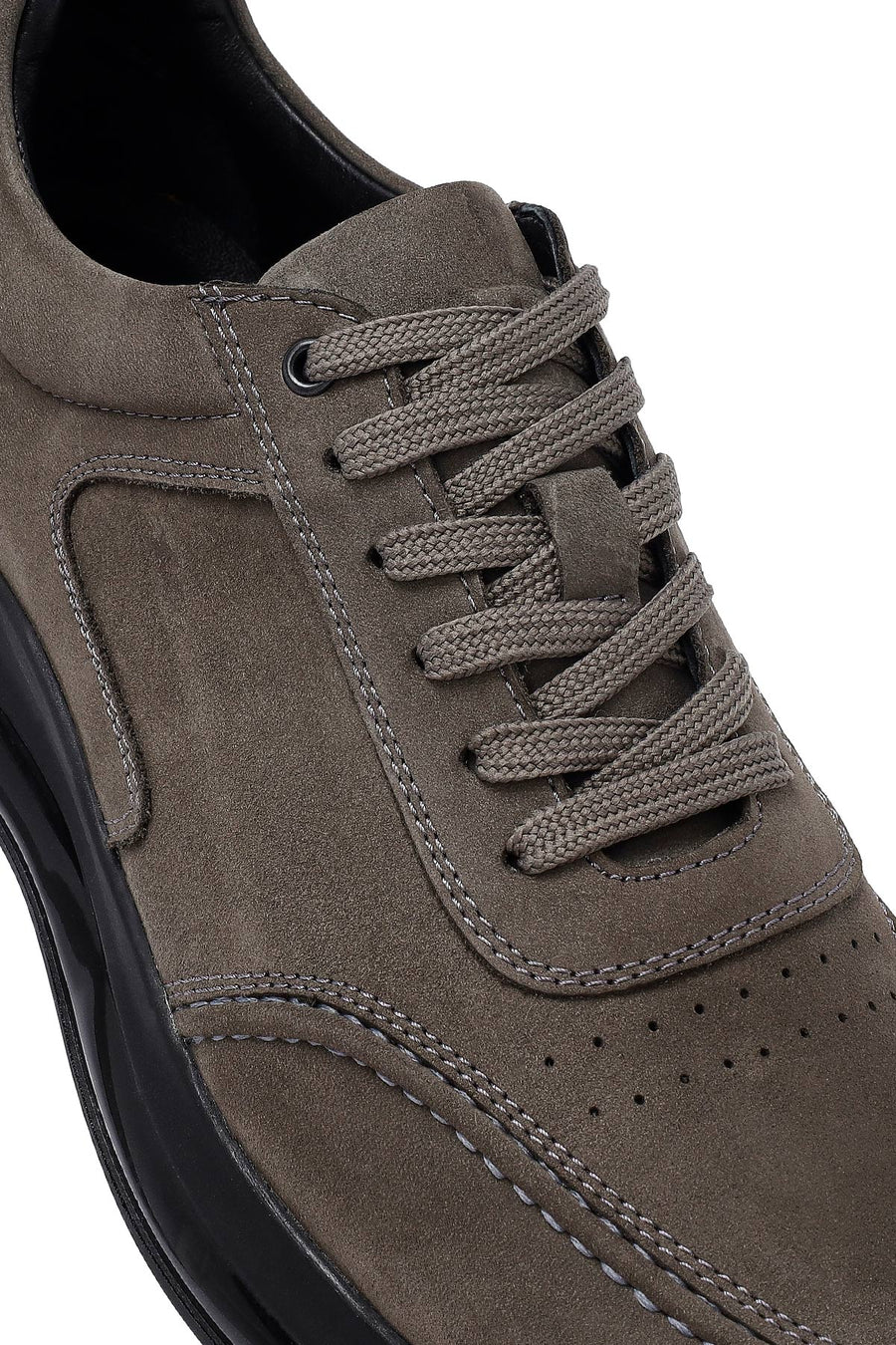 Erkek Gri Bağcıklı Nubuk Deri Sneaker