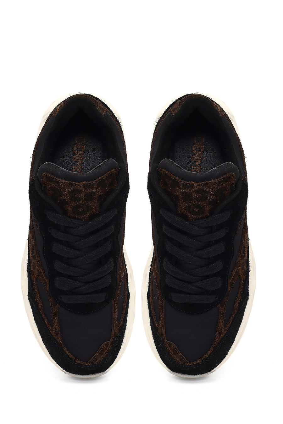 Kadın Siyah Bağcıklı Kalın Tabanlı Deri Sneaker