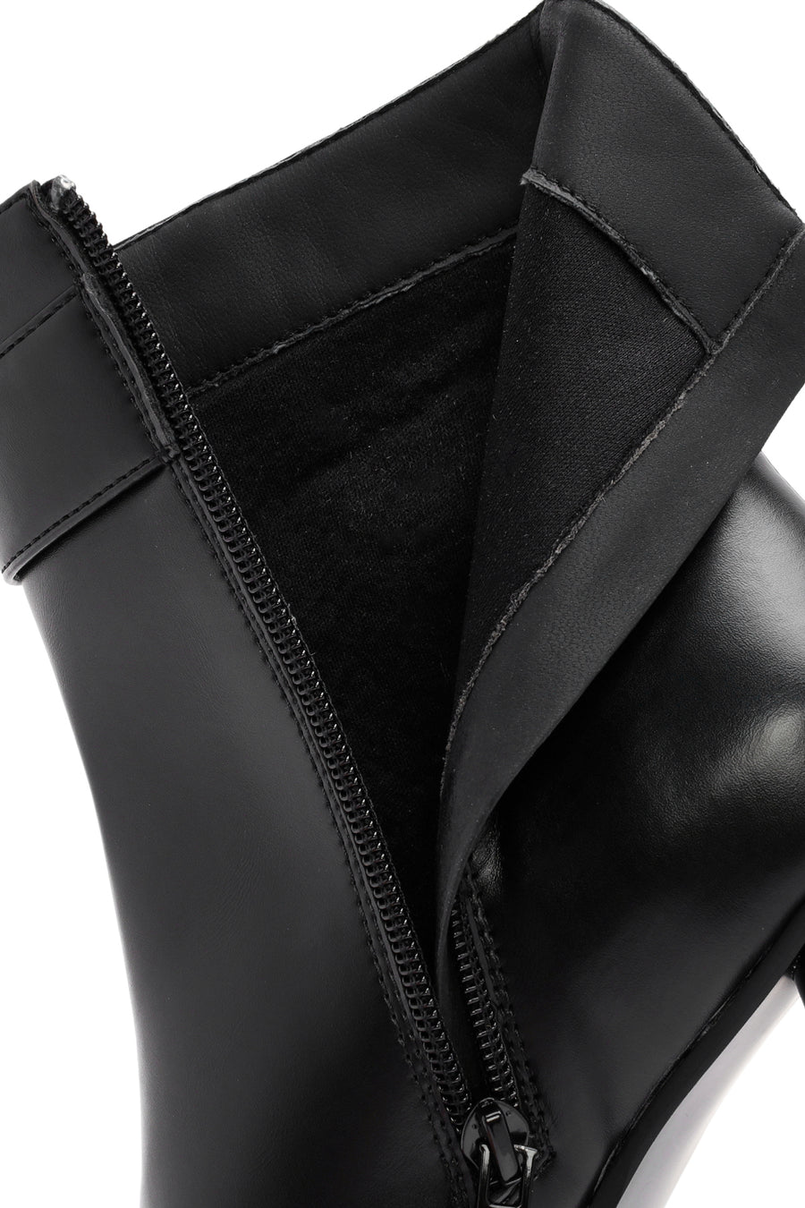 Women's Black Accessory Detailed Zippered Thick Heeled Boots