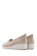 Kadın Bej Dolgu Topuklu Süet Deri Comfort Loafer | Derimod