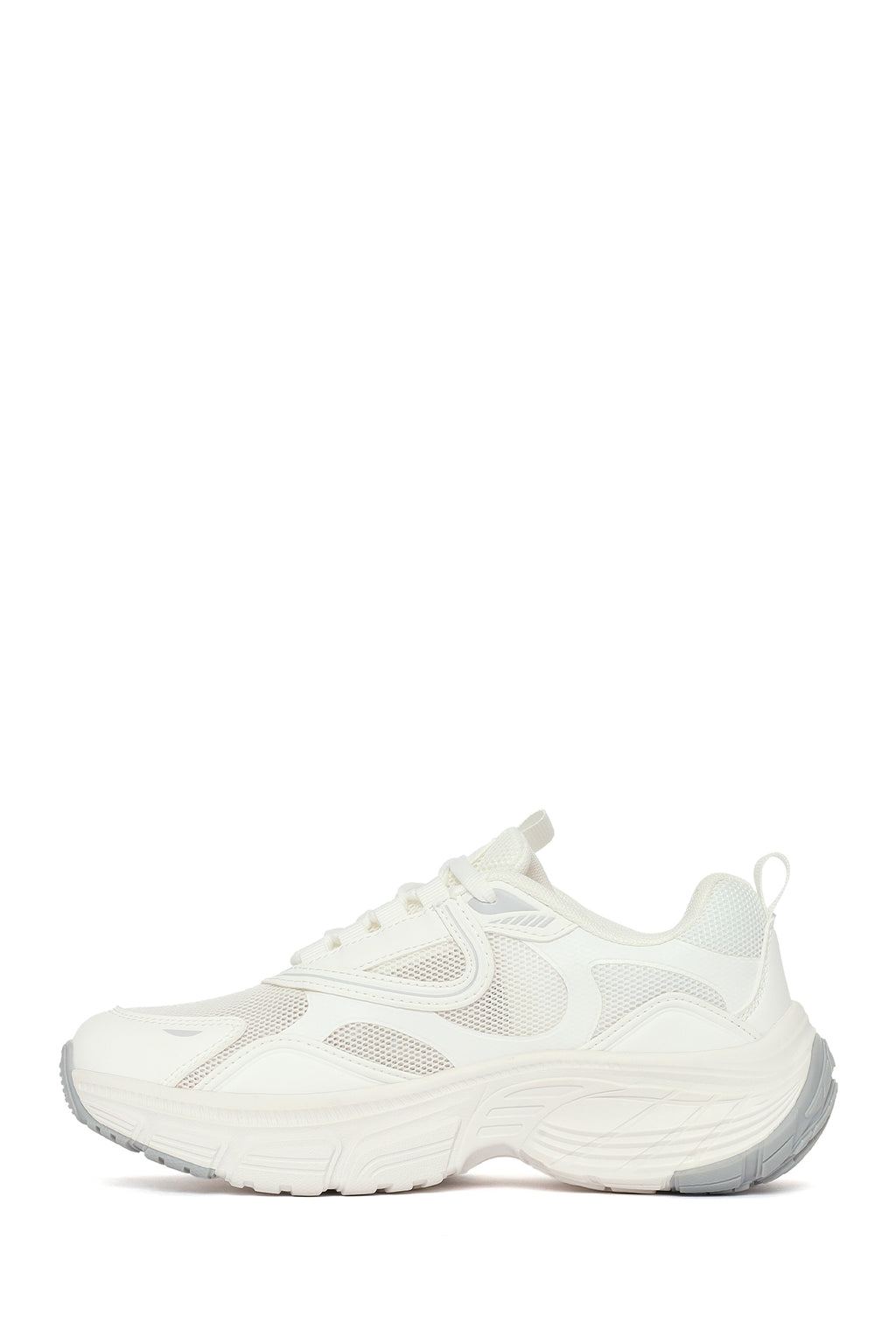 Kadın Beyaz Bağcıklı Kalın Tabanlı Charmlı Sneaker