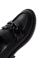 Kadın Siyah Deri Zincir Detaylı Loafer | Derimod
