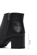 Woman Black Zip Closure Chunky-Heeled Boots | Derimod