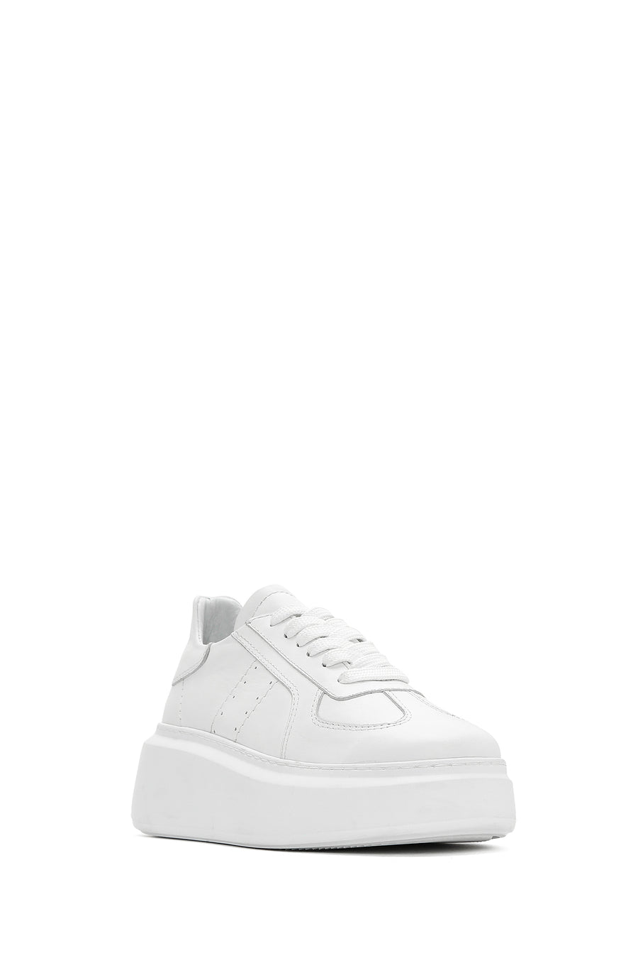 Kadın Beyaz Bağcıklı Kalın Tabanlı Deri Sneaker