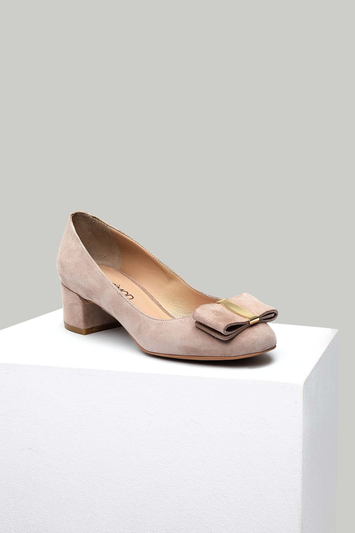Complete the Look by Purchasing Together!
