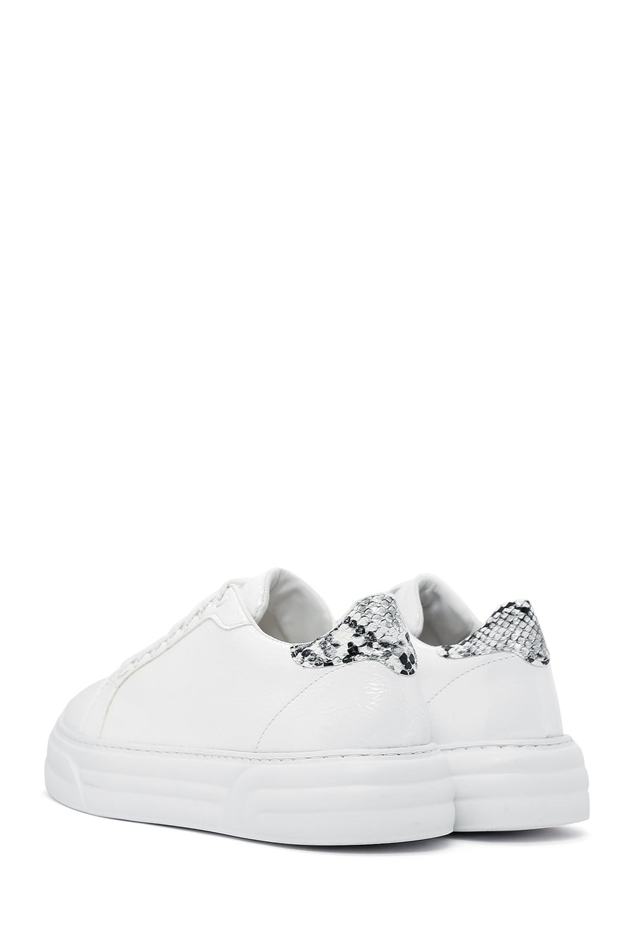 Kadın Beyaz Rugan Kalın Tabanlı Sneaker