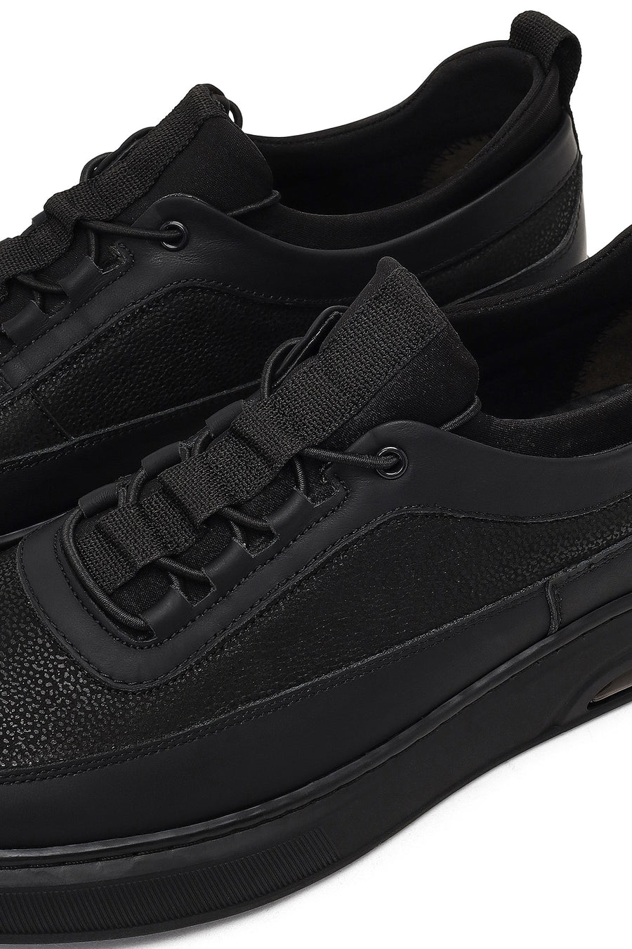 Erkek Siyah Bağcıklı Kalın Tabanlı Deri Sneaker