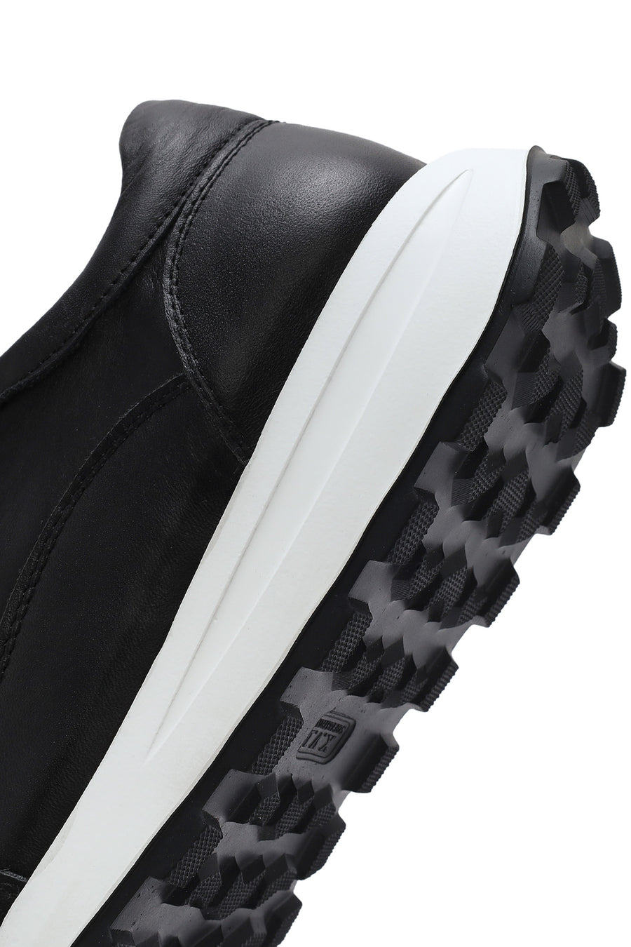 Kadın Siyah Bağcıklı Yandan Fermuarlı Deri Sneaker