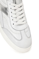 Kadın Beyaz Bağcıklı Kalın Tabanlı Taşlı Deri Sneaker | Derimod