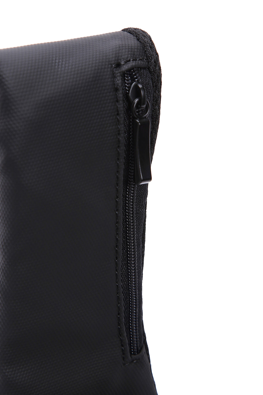 D-Pack Men's Black Technological Fabric Crossbody Bag