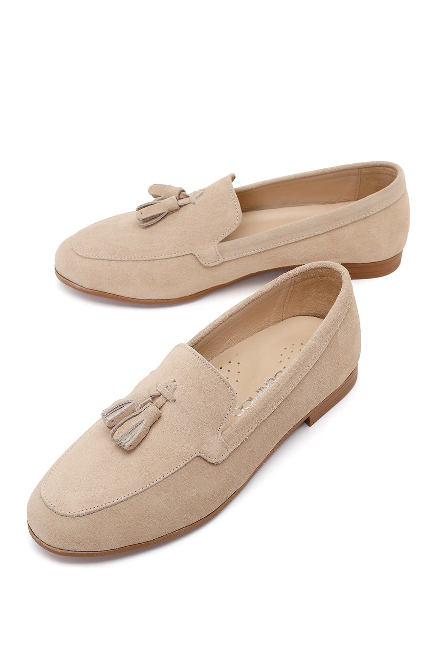 Woman Beige Tasselled Suede Loafer