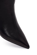 Woman Black Short-Heeled Zip Closure Leather Boots | Derimod